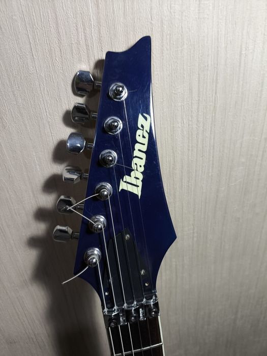 Электрогитара Ibanez с floyd rose