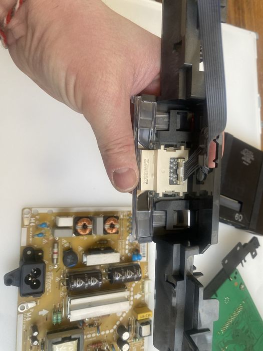 Телевизор LG 32LF5610 за части