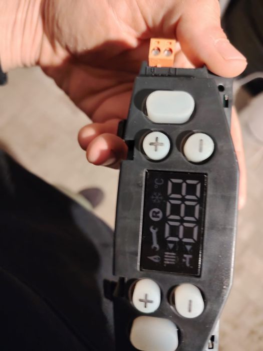 Afișaj LCD Centrala Ariston