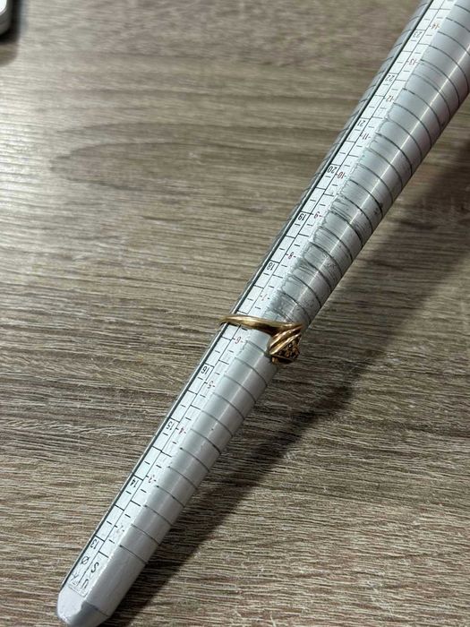 Продавам Златен Дамски Пръстен 14к