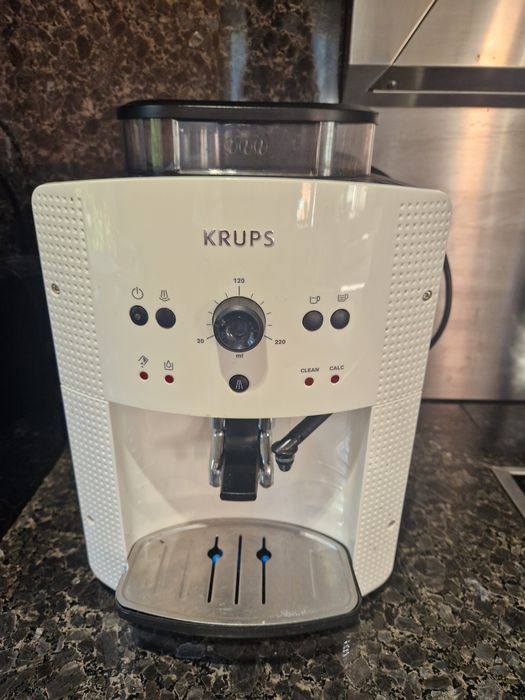 Кафемашина KRUPS EA81