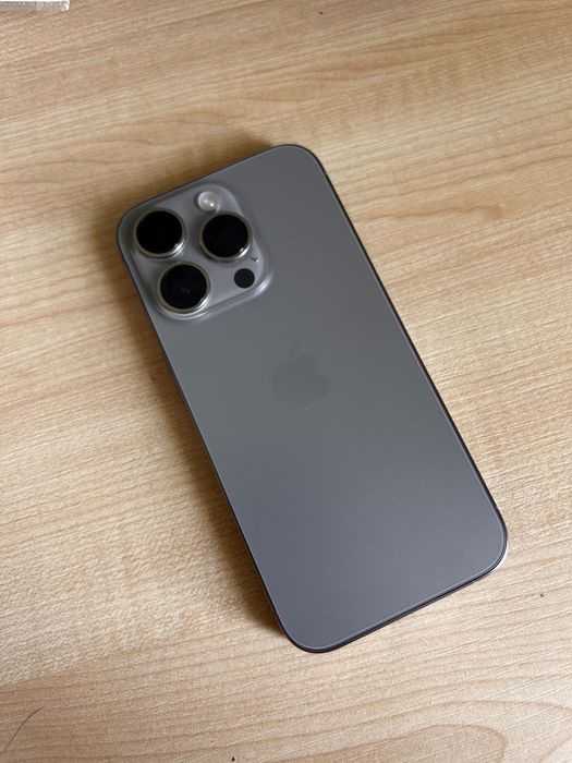 Iphone 15 pro titan