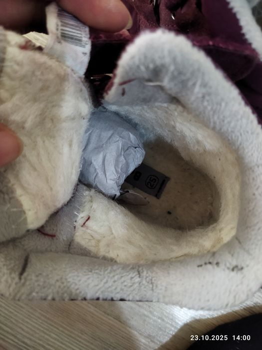 Продам зимние ботинки