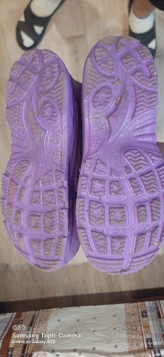 Продам детские сапоги