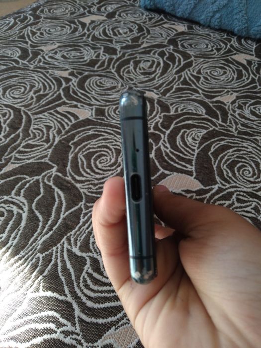 Продам Xperia 5 iii