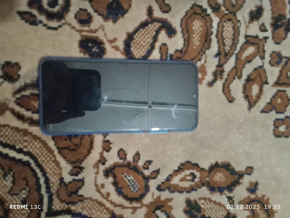 Продаю редми 9с в идеальном состоянии писать только Вацап