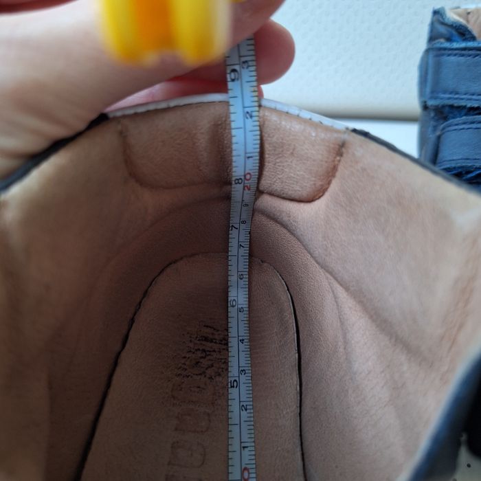 Sneakers Bisgaard. Nr 25, ~16,5cm interior.