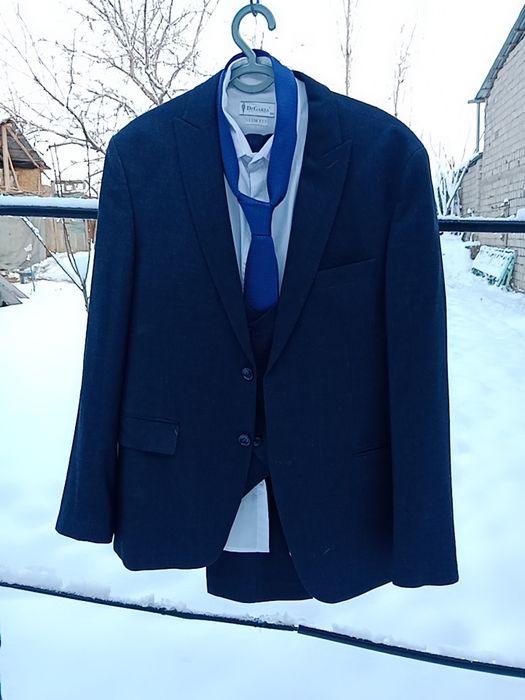 Erkaklar kostyum shimi