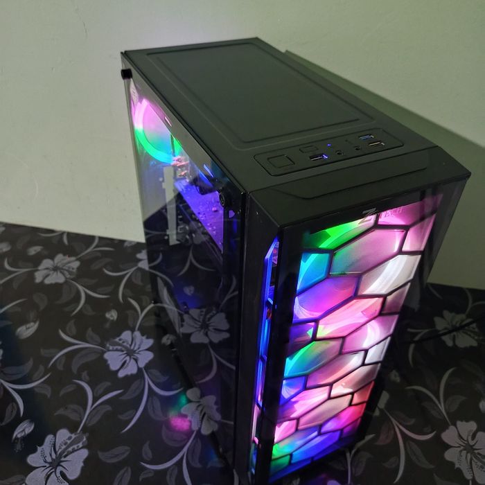 Gaming kompyuter ideal holatda