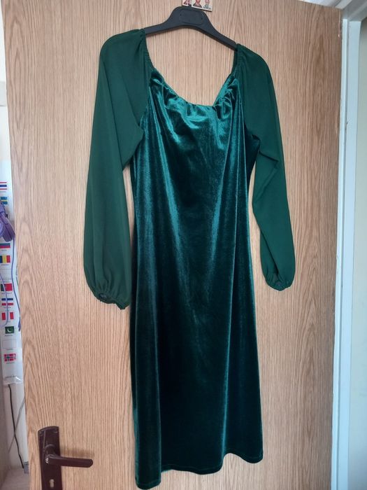 Rochie noua masura M luată de pe site,