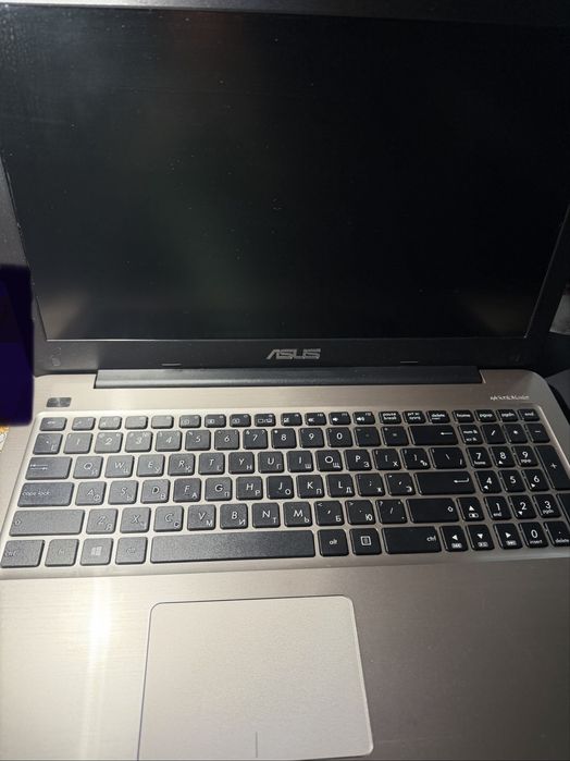 Ноутбук ASUS для работы и игр