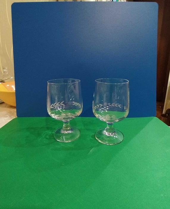 продаю фужеры -стекло