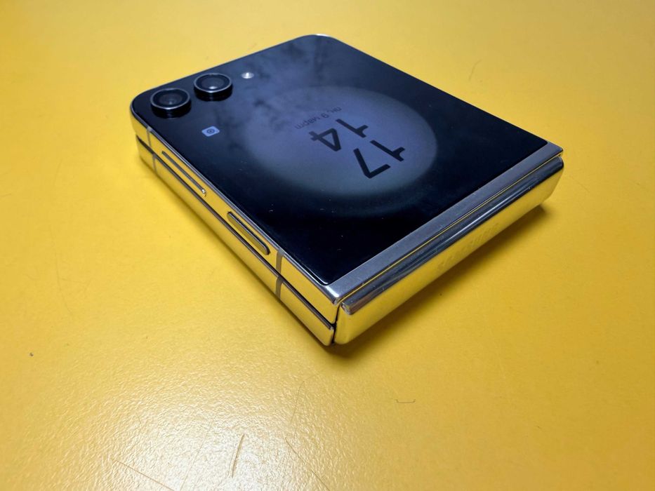 Samsung Z Flip 5 256 GB