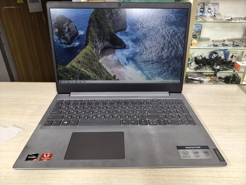 Продам ноутбук Lenovo S145