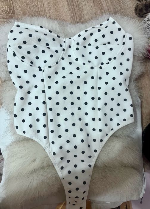 Polka dot елегантно боди