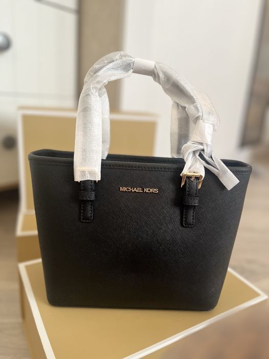 Продам сумки от Michael kors
