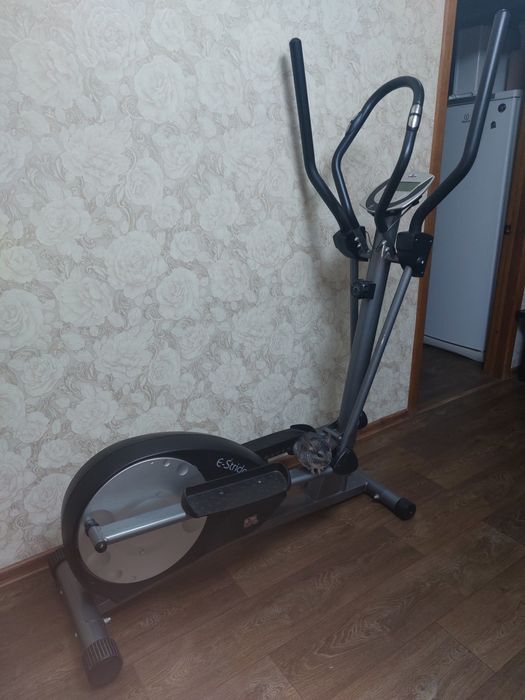 Продам тренажер эллипс