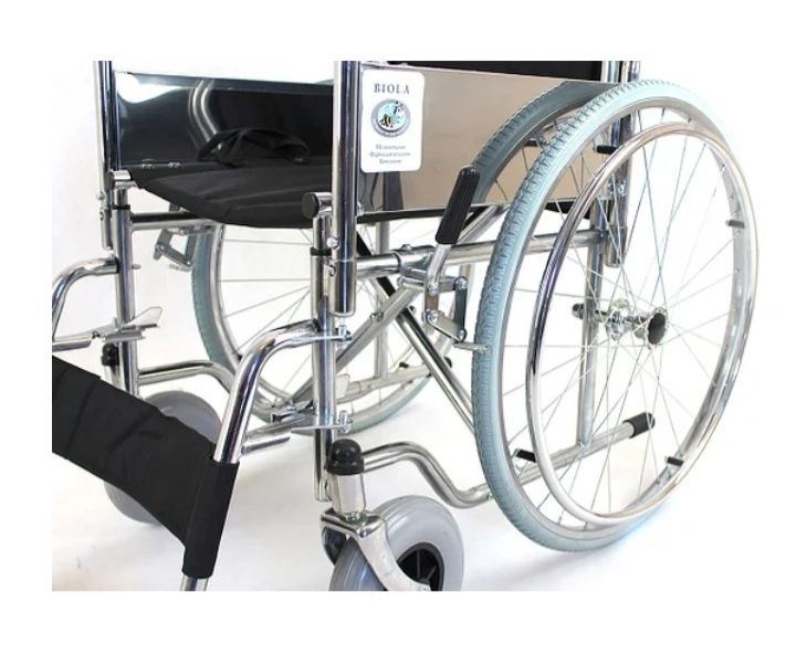 Инвалидная коляска модель BIOLA 46cm