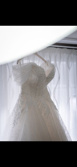 Rochie mireasa  stare excelenta.