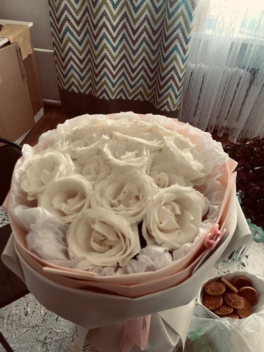 Свежие Белые розы