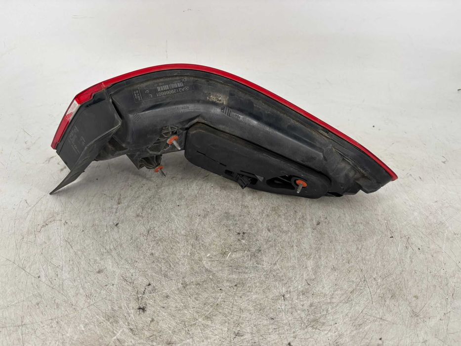 Stop cu led stanga de pe aripa Mercedes E Class an 2011