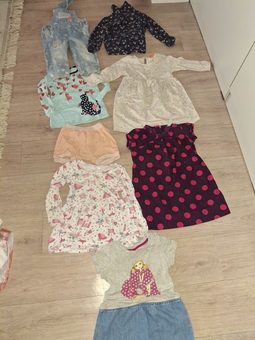 Отдам вещи  бесплатно