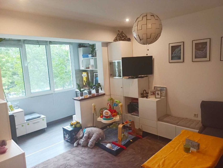 Продава се Тристаен апартамент в София, 7-ми 11-ти километър - 64 кв.м за 2813 €/кв.м - Снимка #2