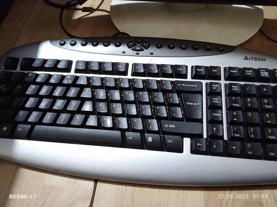 Pc si calculator  perfecte si functionale.       !SE VINDE URGENT!