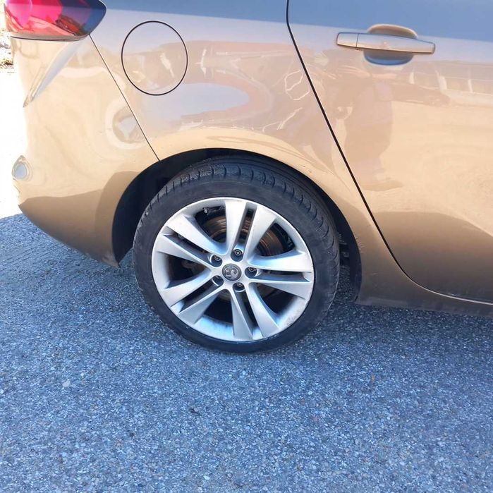 Opel Zafira C Tourer 2,0 CDTI 2015/Опел Зафира C кафява на части