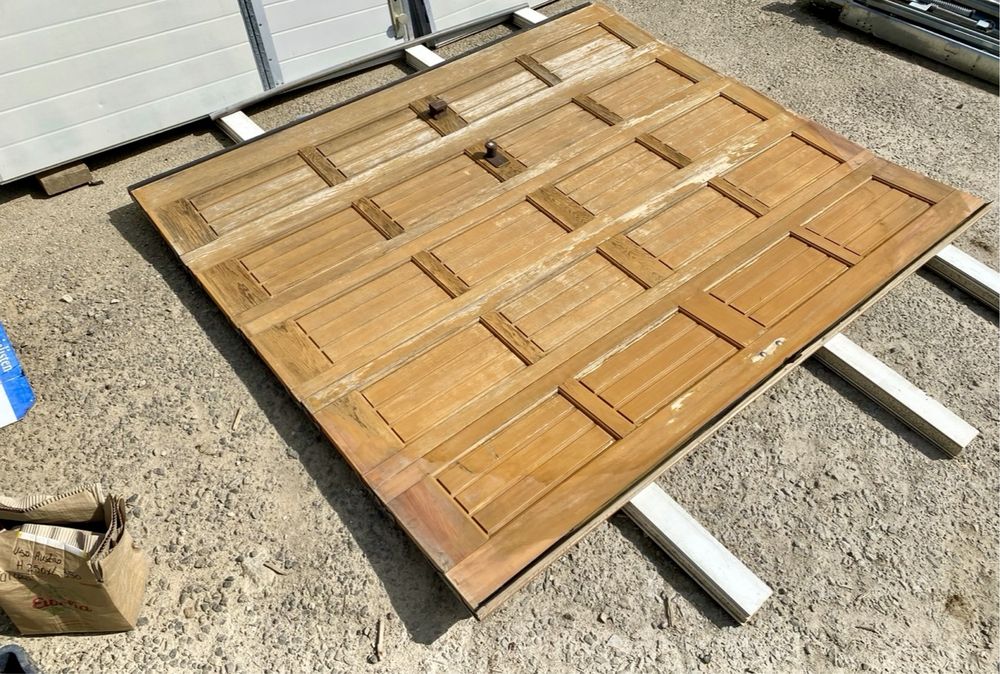 USA SECTIONALA LEMN poarta garaj rustic traditional  H 220 x L 250