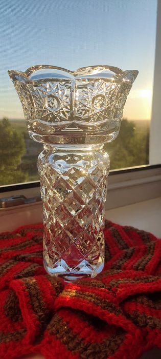 Ваза хрустальная для цветов