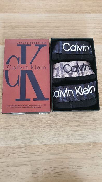 Set 3 boxeri Calvin Klein mărimea L la cutie noi