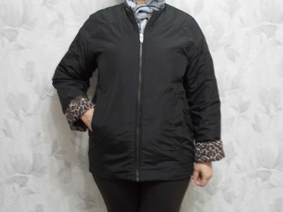 Новая куртка, размер 48.