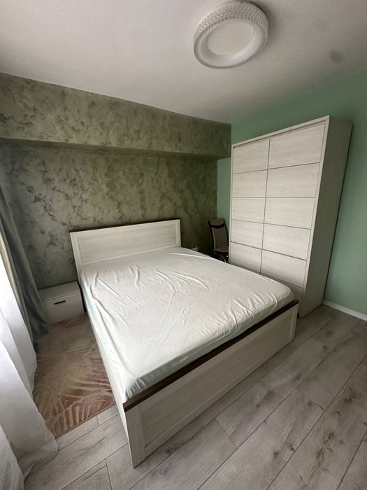 Inchiriez apartament cu 2 camere !!