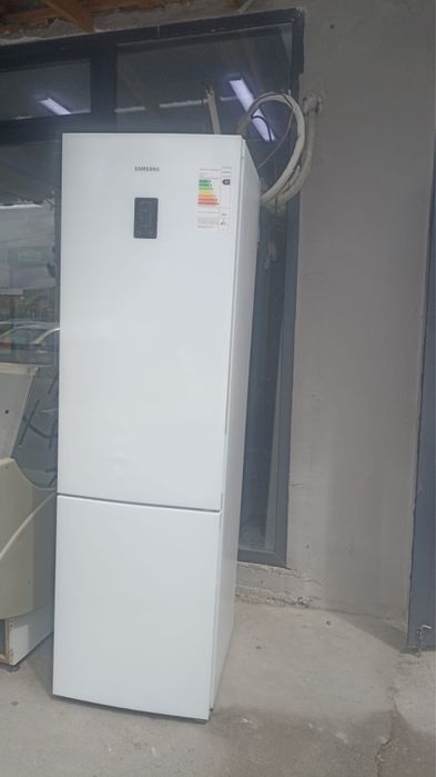 Холодильник в хорошем состоянии