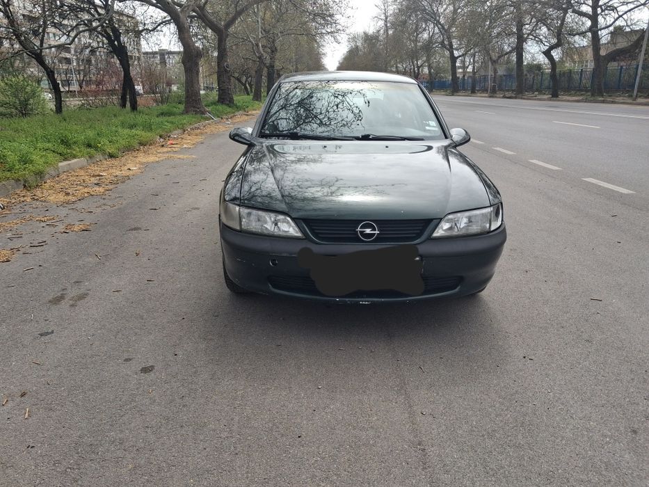 Продавам Опел Вектра