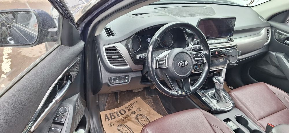 Продам Kia Seltos