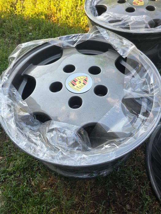 Vând sau schimb jante porsche r16 d90
