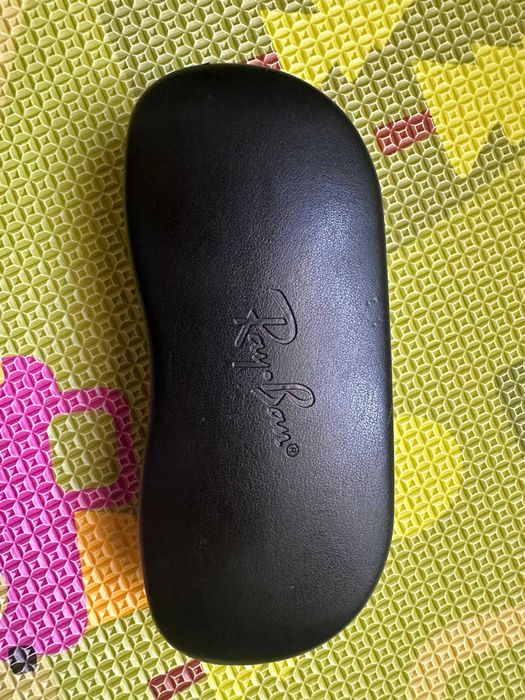 Carcasa pentru ochelari Ray Ban (nr. 1)