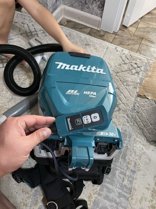 Продам ранцевый аылесос на аккумуляторах
