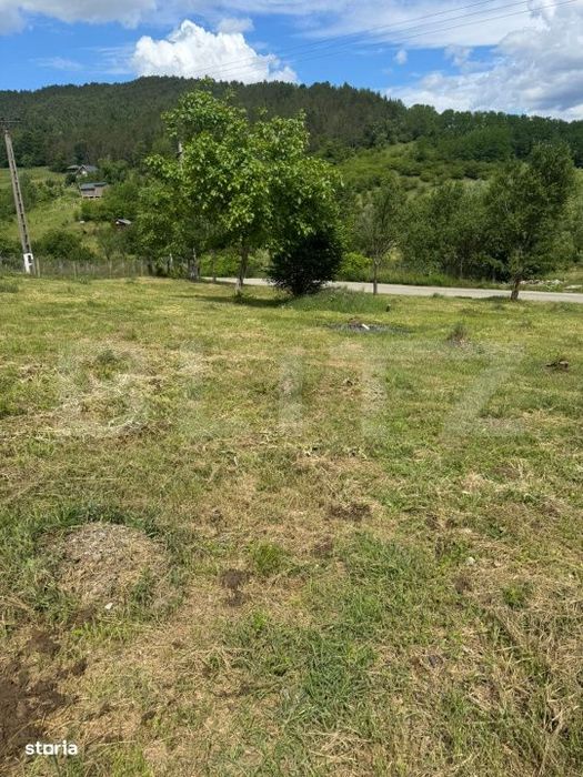 Teren intravilan, 1.137 mp, cu front generos la asfalt- Valea Chiejdul