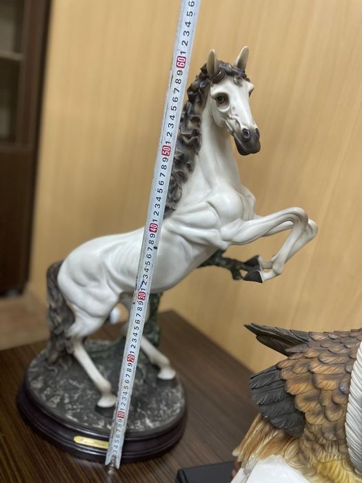 Статуи гипсовые на подарок