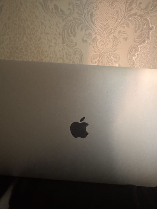 Срочно продается Macbook pro 13