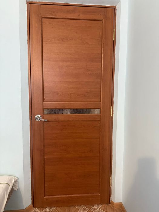 Продам двери межкомнатные б.у