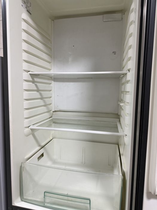 Холодильник Electrolux, двухкамерный