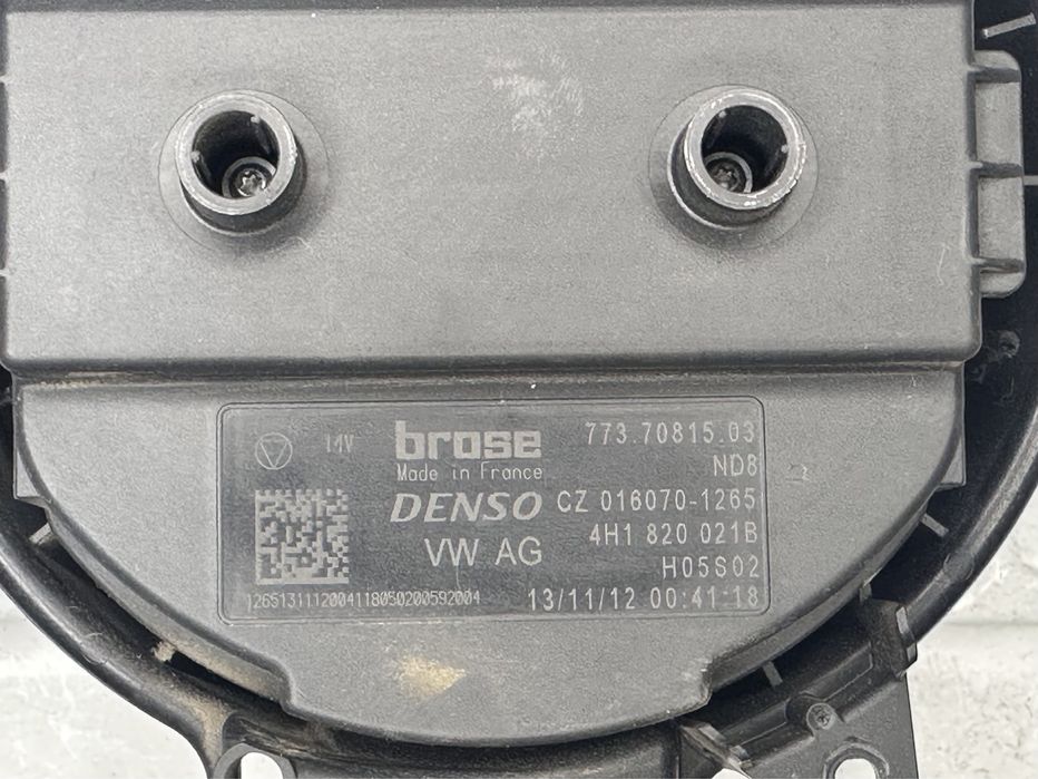 Вентилатор парно AUDI A6 A7 A8 4H1820021B