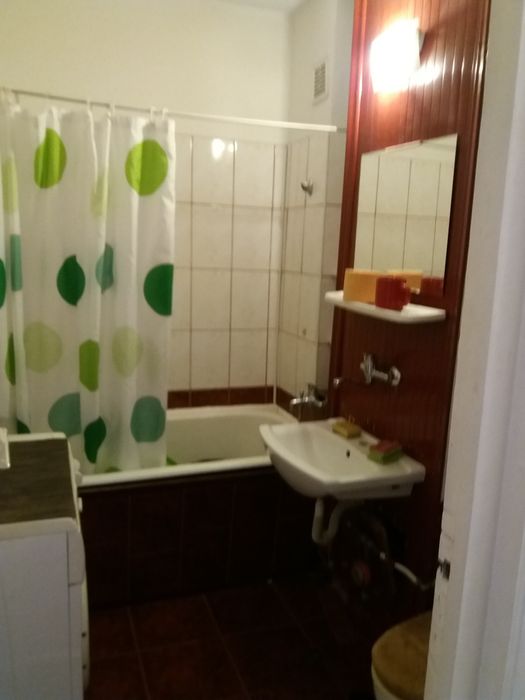 Închiriez garsonieră zona Paring