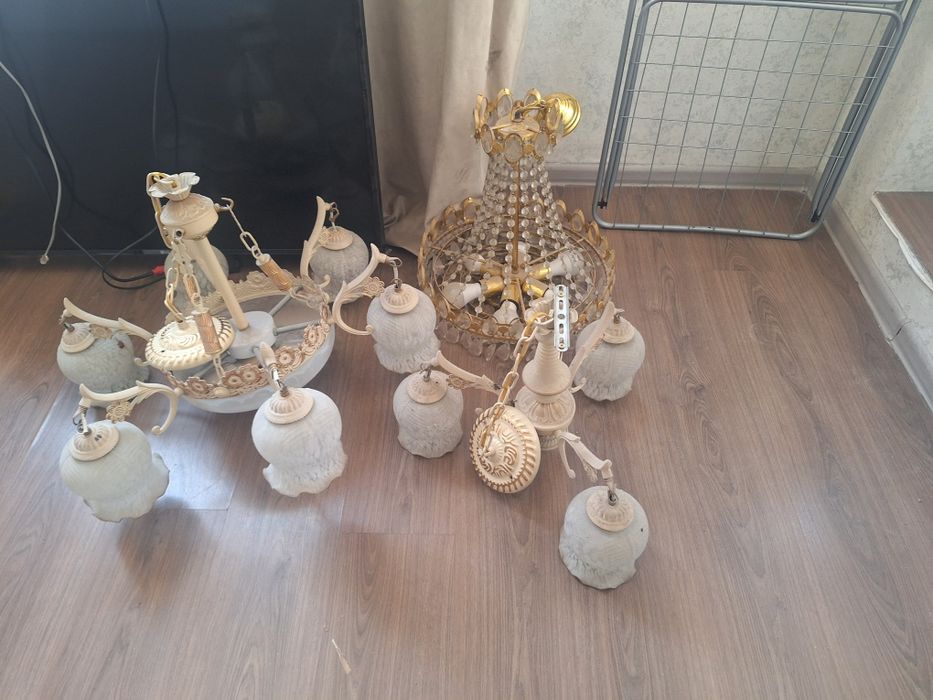 Люстры рабочие б/у