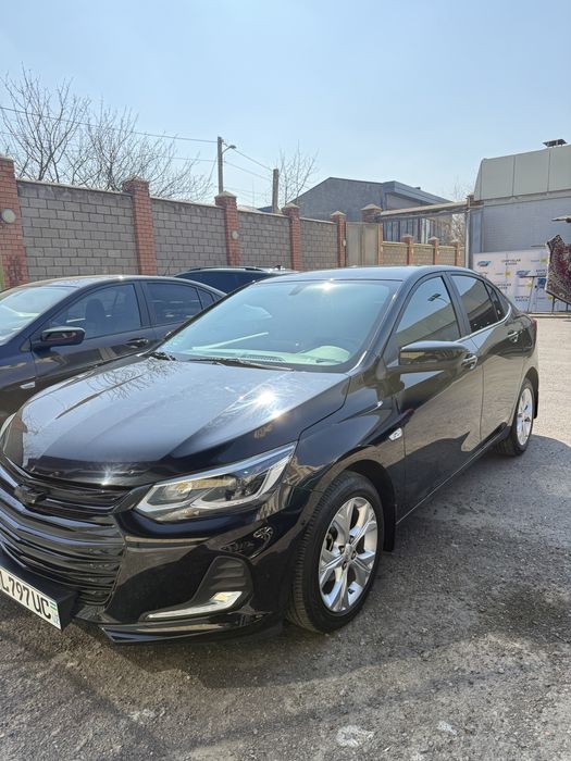 Продаю свою Машину марки Оникс