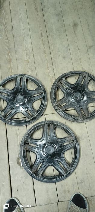 Продам 3 Калпака на 15